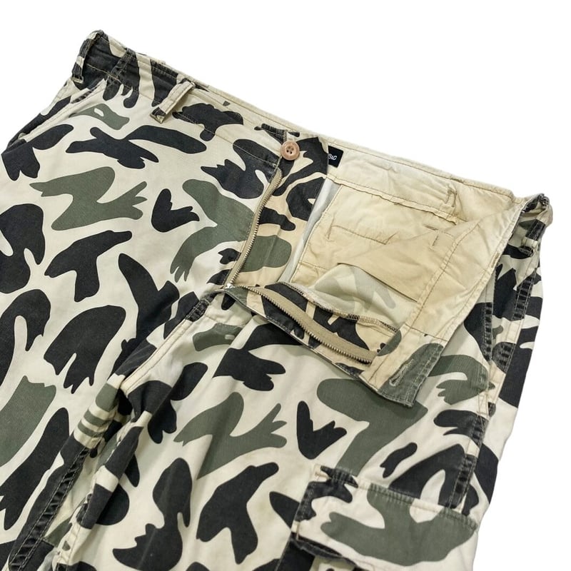 00s Stussy Futura camo 迷彩 カモ カーゴショーツ W32 00s Stussy Futura camo 迷彩 カモ カーゴショーツ W32 - メルカリ