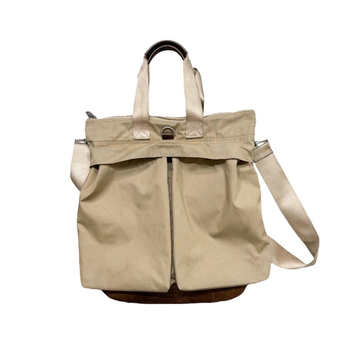 FRED PERRY 2way helmet design shoulder bag | 無無