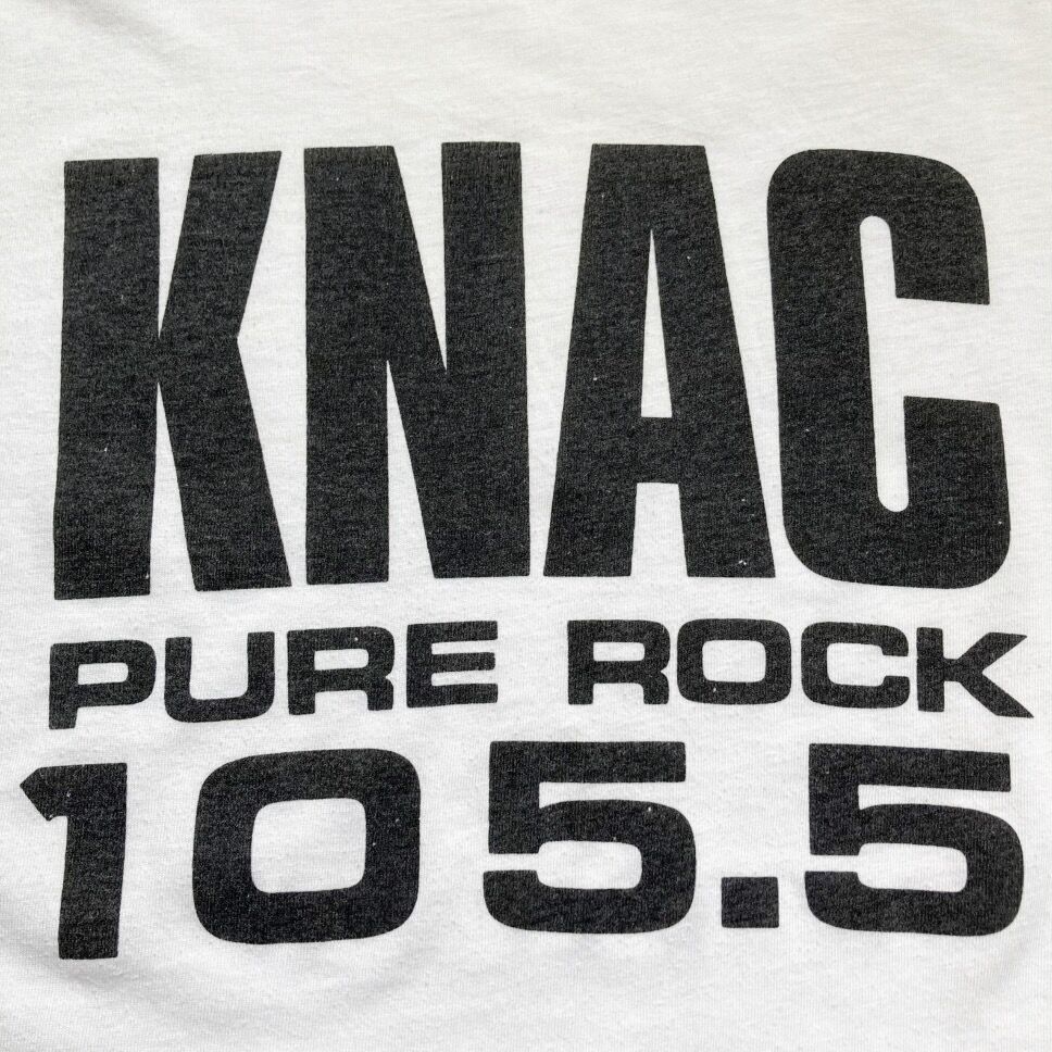 80s KNAC PURE ROCK 105.5 Print Tee | 無無