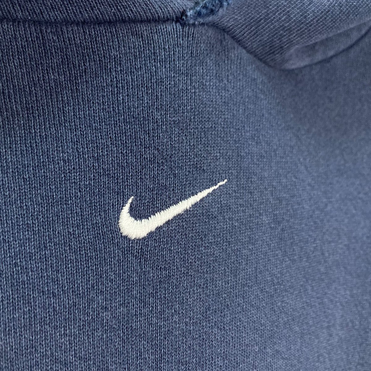 【 悶絶 】 NIKE 80's ~ 90's センターロゴ スウッシュ 古着 90s USA製 NIKE センター スウォッシュ ロゴ 刺しゅう