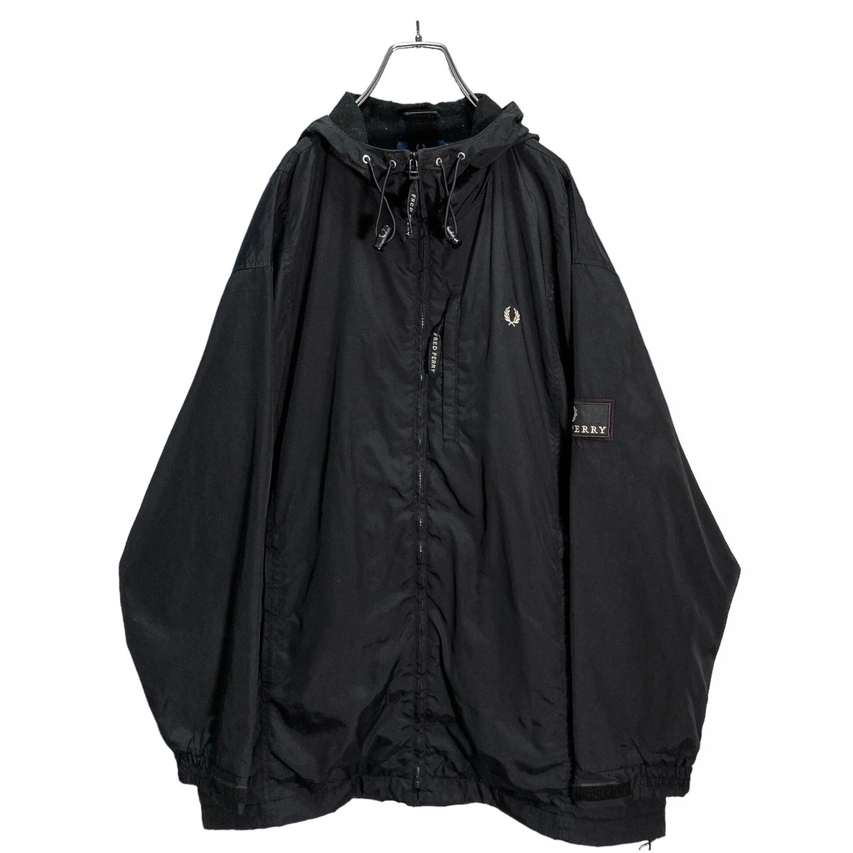 90s FRED PERRY zip-up hooded nylon jacket | 無無
