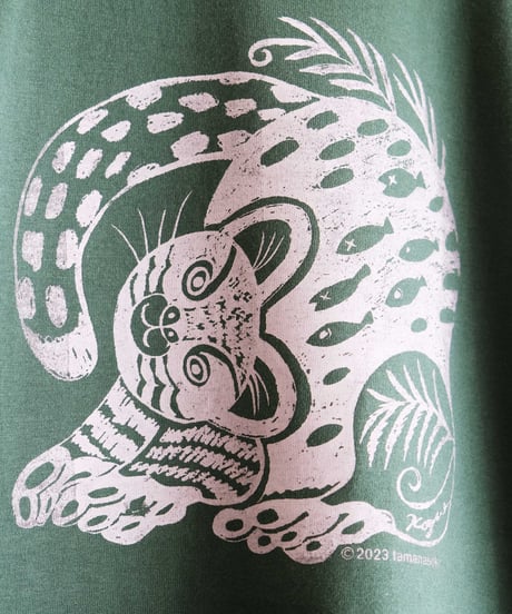 イリオモテヤマネコ｜Tシャツ5.6oz［アイビーグリーン／M]