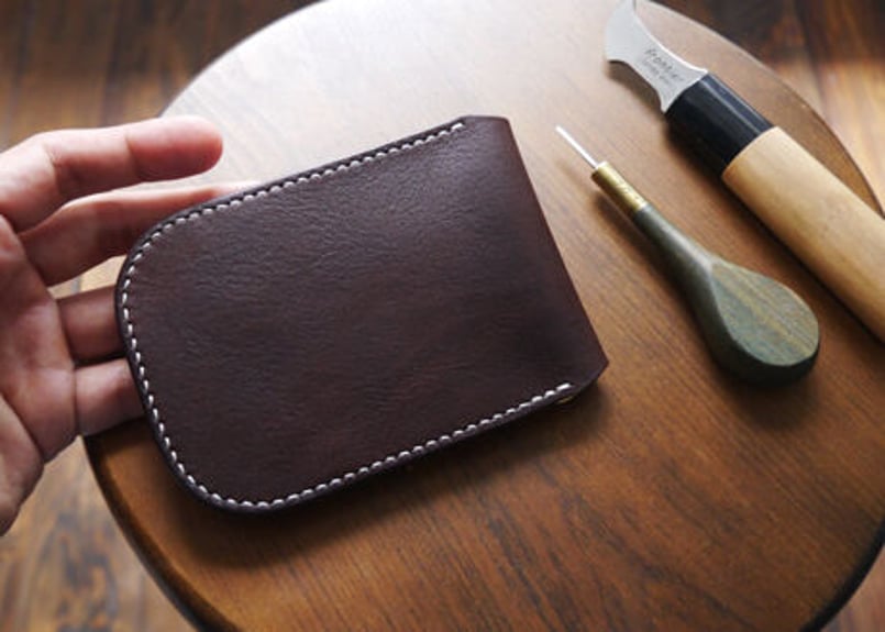 札バサミウォレット 16ｷｬｯｽﾙﾌｧｲﾌﾞﾚｻﾞｰｱｰﾄ_札バサミ