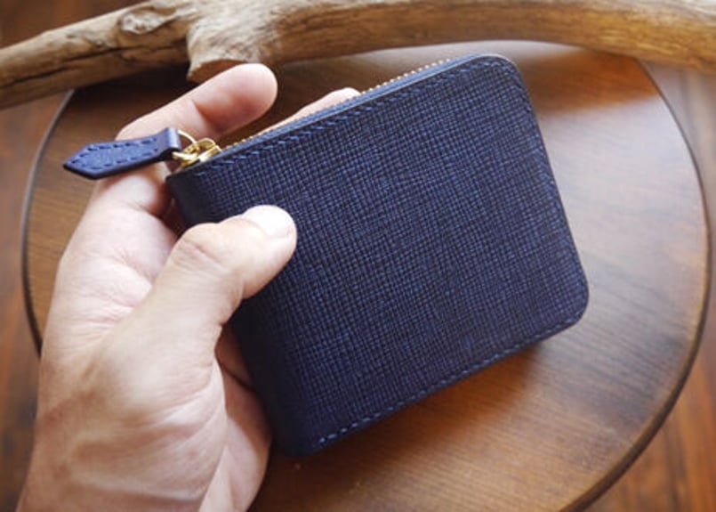 2つ折りファスナーウォレット オニキスレザー 二つ折り財布 ・ワニ革カイマンブラック ショートウォレット