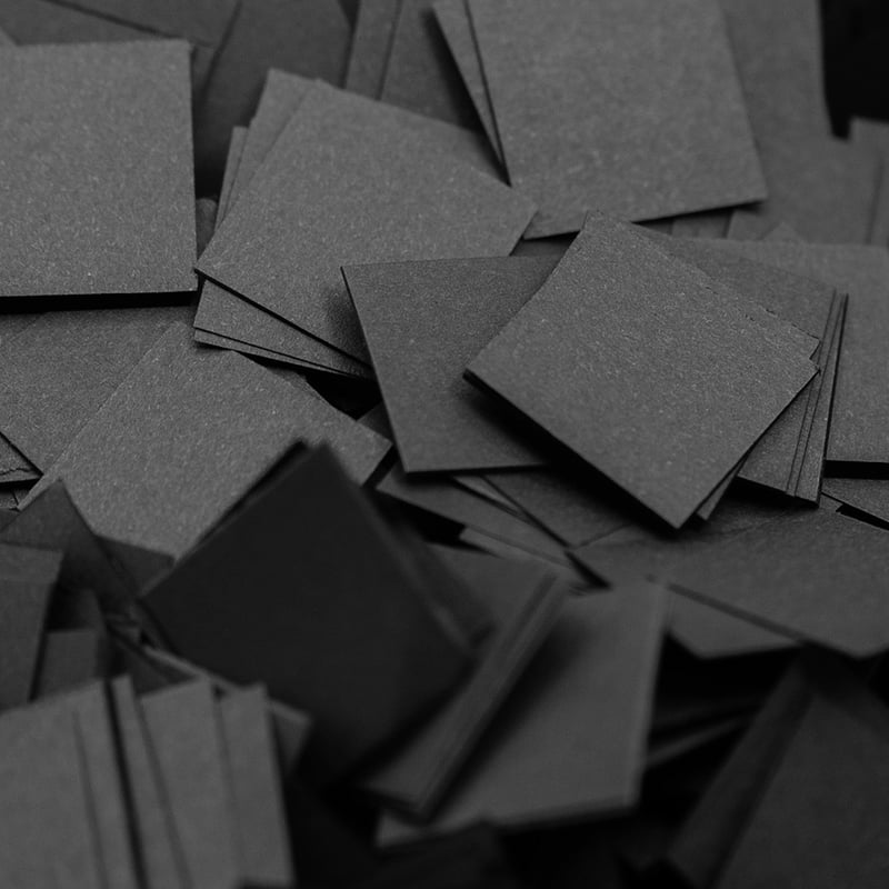 紙吹雪黒20×20ミリ 1キロ | Paper Go!