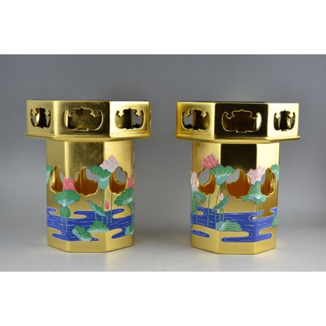 寺院用　木製　八角供花　六寸（東）　蓮水付　一対　総金　裏金