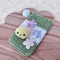 くまちゃんとお花のお守り袋