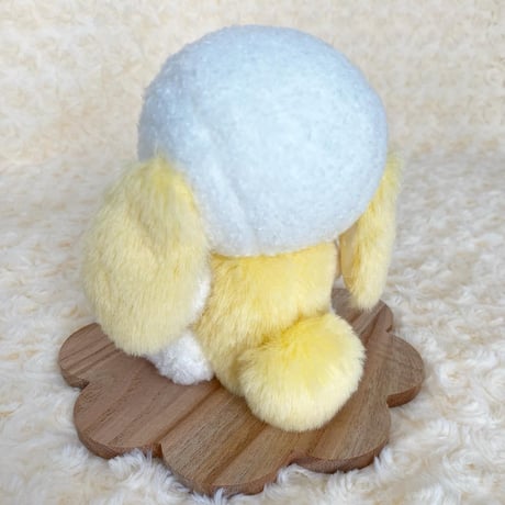おすわりこうさぎ イエロー
