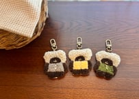 ふわもこニット帽くまさんのキーホルダー🐻