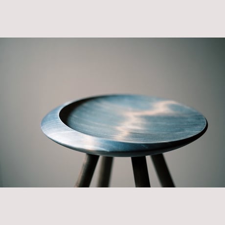Crescent  Stool （yoshino-hinoki   charcosl )  墨黒