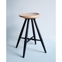 Crescent  Stool （yoshino-hinoki）