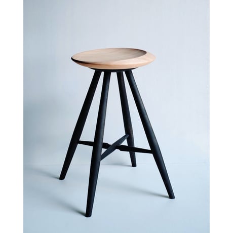 Crescent  Stool （yoshino-hinoki）