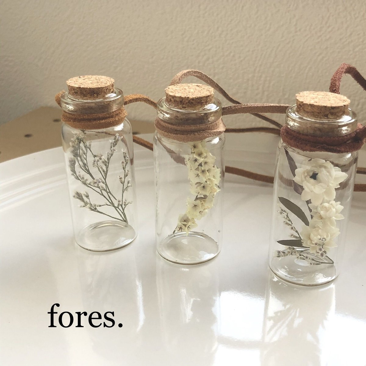 ドライフラワーの革ひもネックレス | fores.