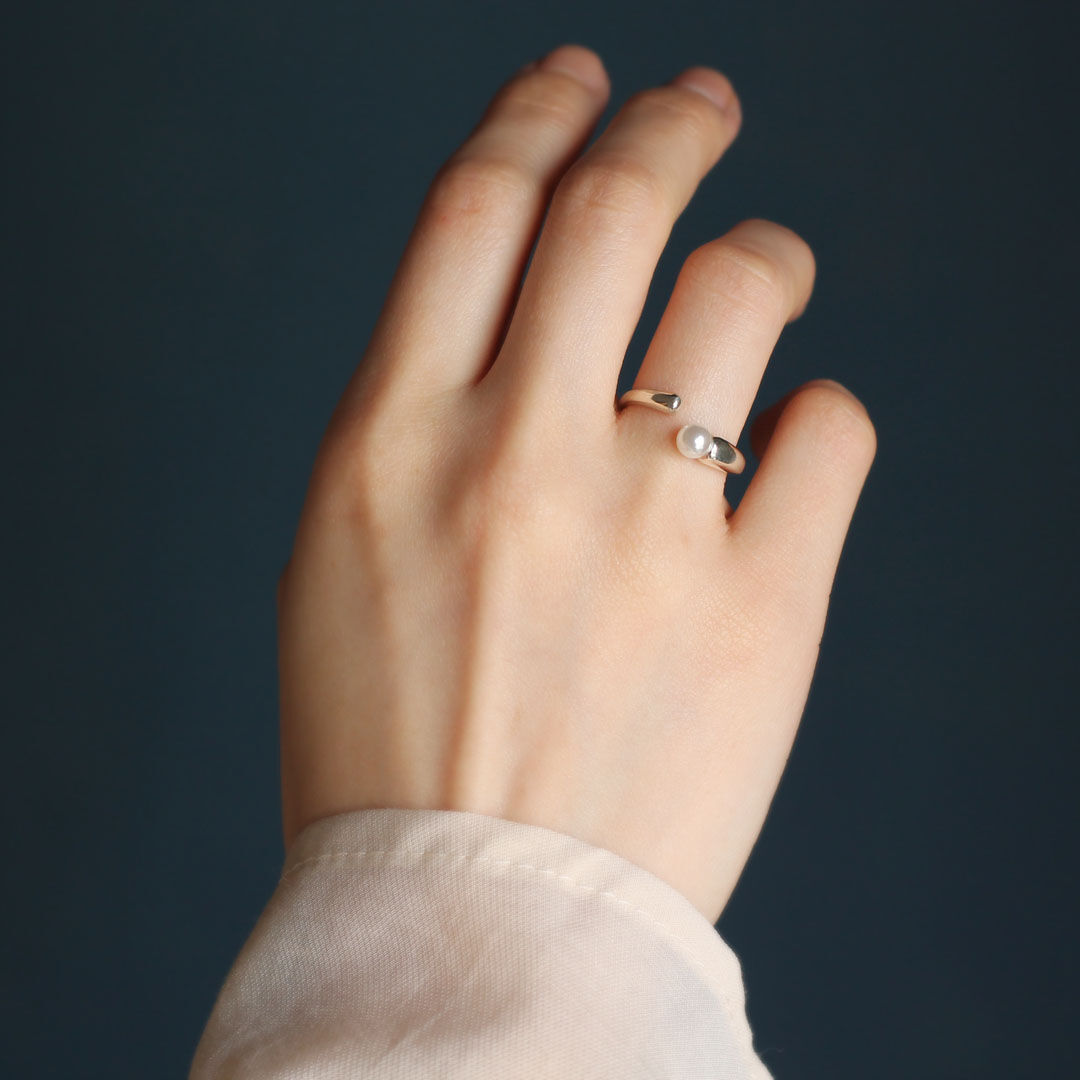 フリーサイズ⭐︎5スパイクパールリング fit=scale-down,w=1200