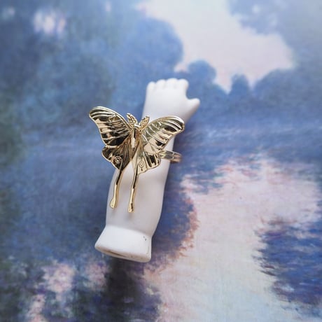 Moth ring