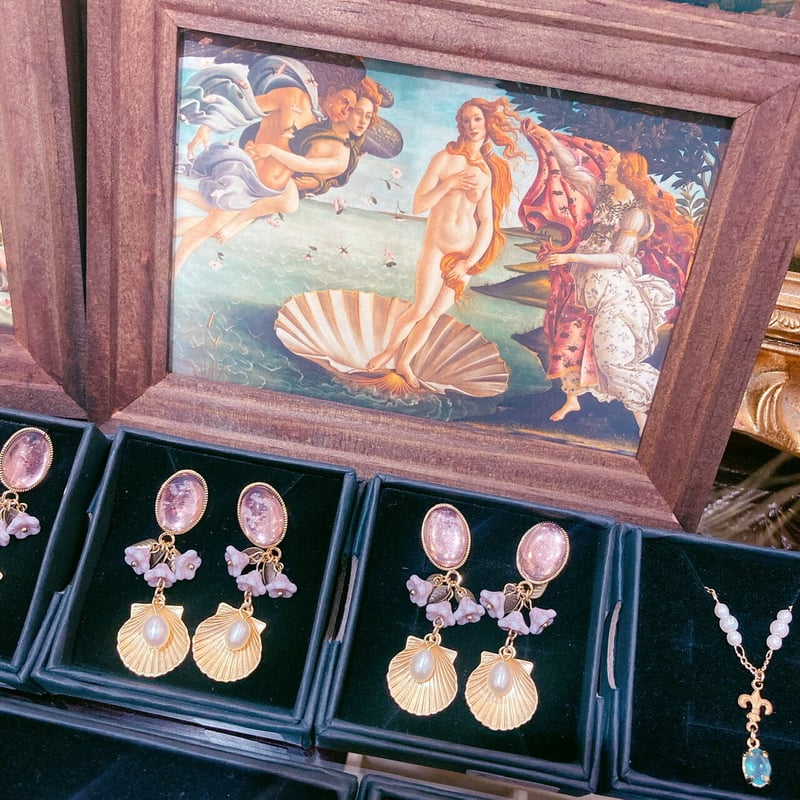 激レア サンリオキャラクターズ ヴィーナスの誕生 Amazon.co.jp: figma テーブル美術館 ボッティチェリ作