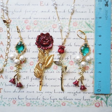 Rose set jewelry