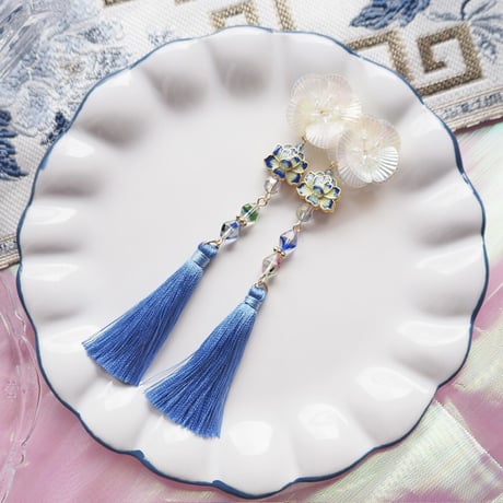 《蓮蓮》