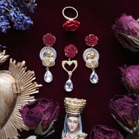 《薔薇園の聖母》 set