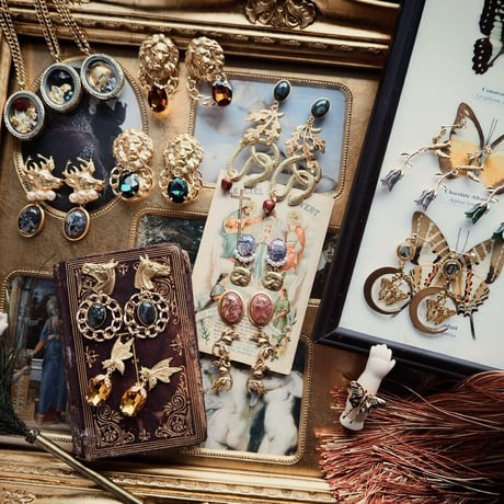 Moth ring