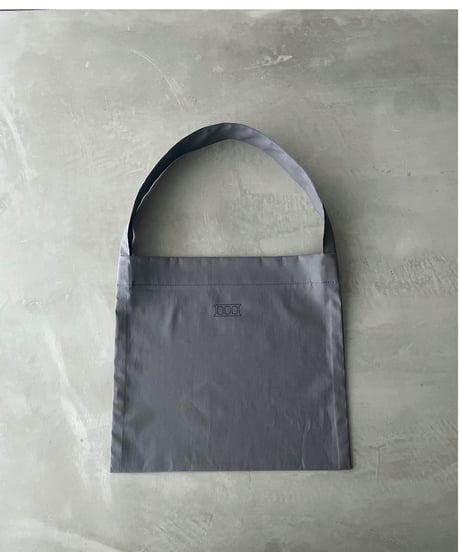 BAG  (concrete)