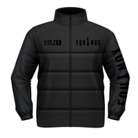 【天皇賞・秋】ダブルパファージャケット BLACK EDITION by EQUINOX （スタンドカラー）