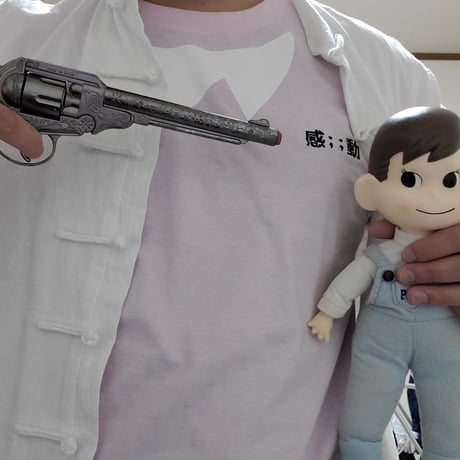 感；；動Tシャツ