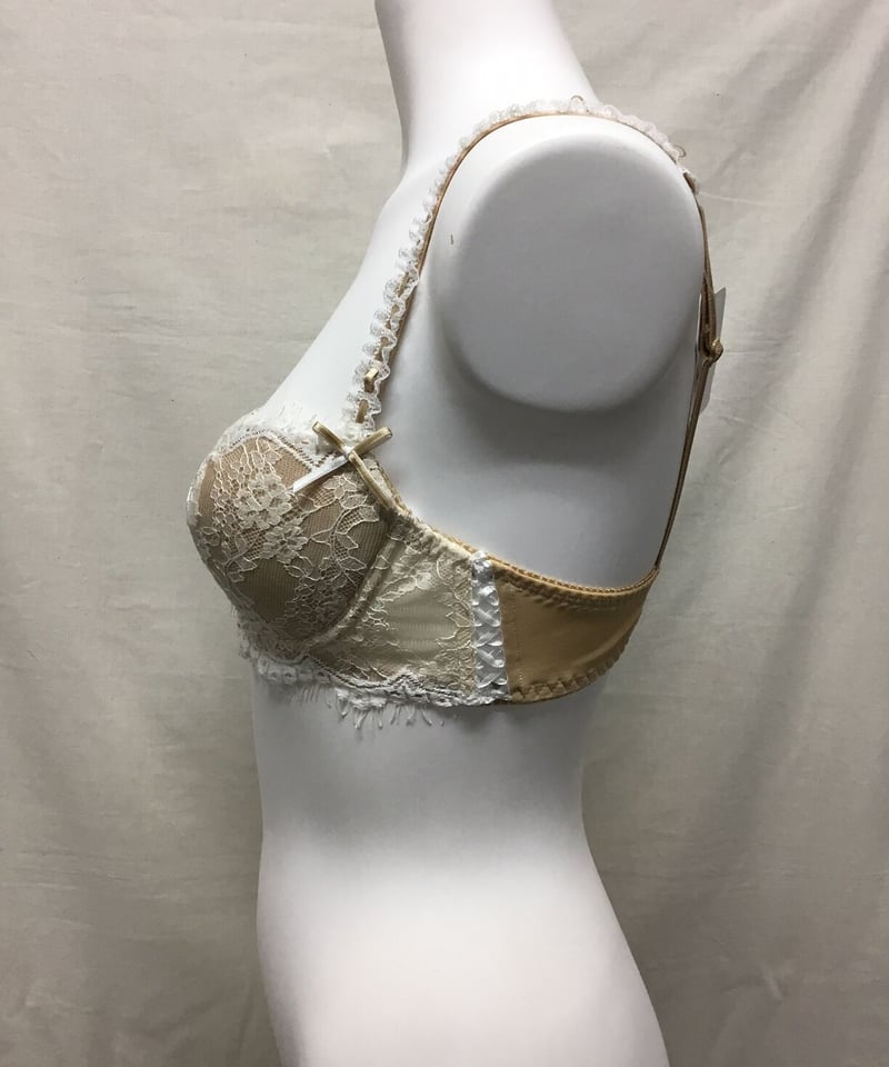 SALE! バストをボリュームアップ 〖チェスニービューティ