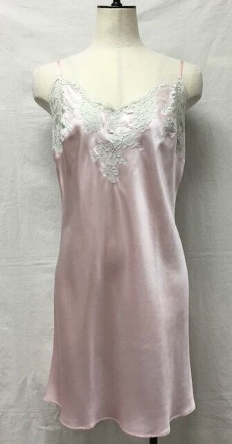 定価7万★イタリア製Lionellaシルク100レーススリップヴィンテージピンク SALE〖Marjolaine〗シルク100％フランス製レース付きスリップ