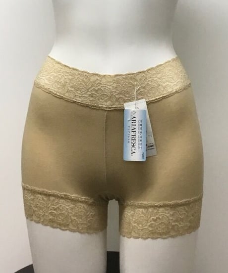 特別価格【ピッシェル】　一分丈パンツ　日本製
