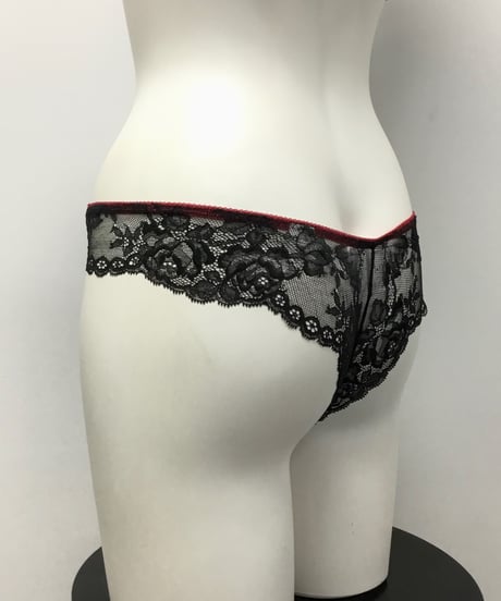新色ブラック入荷【FORUMENTERA】イタリア製フォルメンテーラNO 0880ワイヤーダブルパデットブラジャー