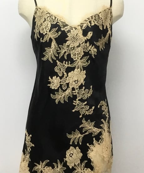 最終値下げ！Marjolaine スリップ　未使用品　フランス製 New〖Marjolaine〗シルク100％ シンプルスリップ フランス製