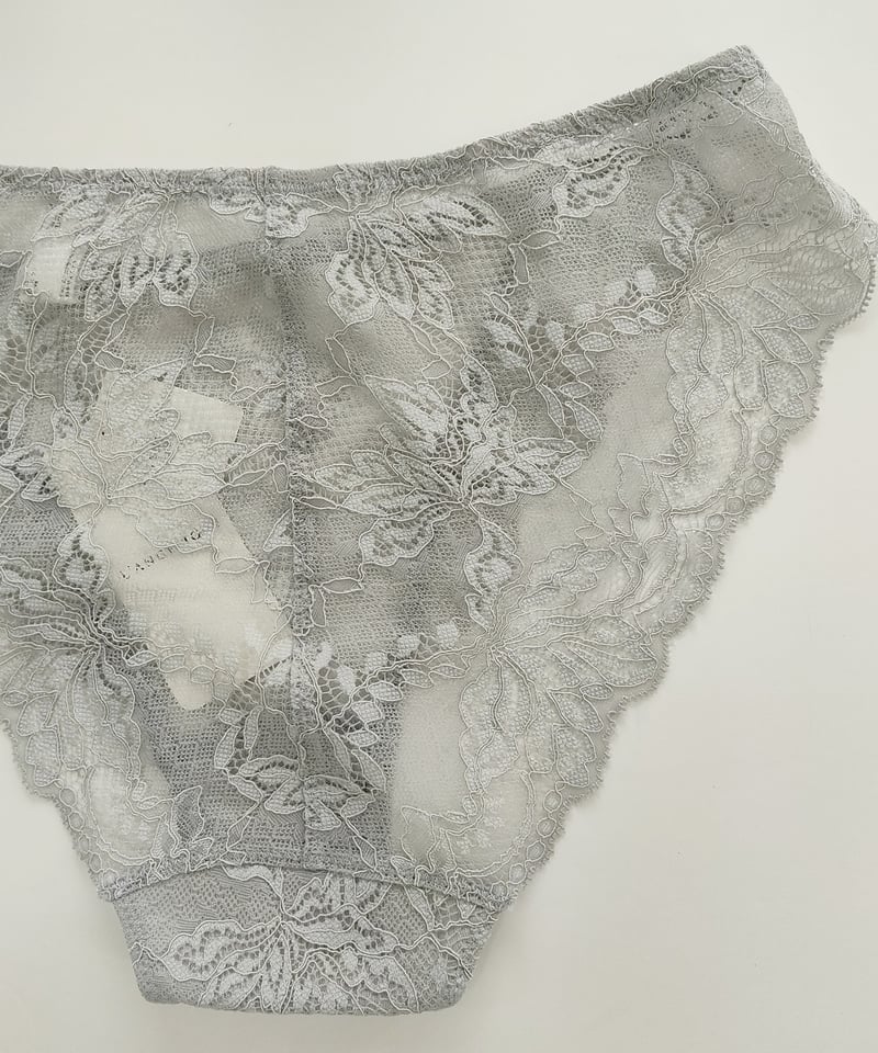 ランジェリーク】カプリチョーザ 3/4パデットブラ 日本企画