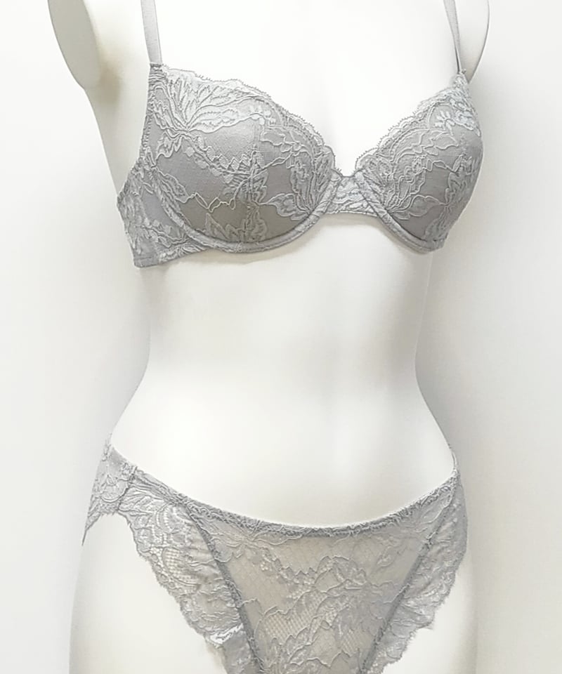 ランジェリーク】カプリチョーザ 3/4パデットブラ 日本企画