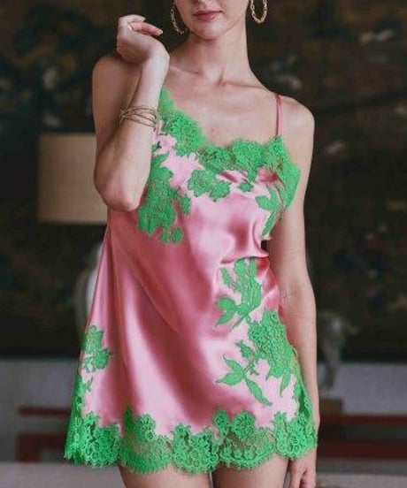 最終値下げ！Marjolaine スリップ　未使用品　フランス製 SALE〖Marjolaine〗シルク100％フランス製レース付きスリップ