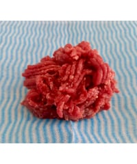 🥩猪肉みんち100gパック🐗おひとつからお求め頂けます🐶😃100g小分けパックされてるのでお使いになる分だけをさっと流水解凍できて無駄にならずにとても重宝する予感🌸楽しみッ🐶👩🎉