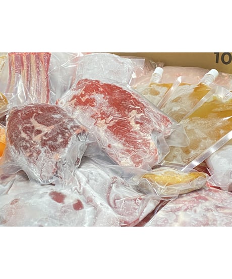 迷ったらこれ😋🐶新型⭐️⭐️季節のワンズおまかせセット🥩🎉10キロ箱🐶😃さらなるお得🉐と最高級✨のリーズナブルの満足を🐶👩🌸