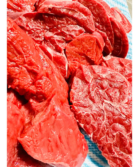 gotogibierプレミアム馬肉🐴🌟幻の赤ツト✨カット🥩1キロ🐶😃ブランドのシングルフローズン🎉うわさのgotogibierの子ホームご飯🥩皆さんでどうぞ🧑‍🍳楽しみッ🐶👩🌸