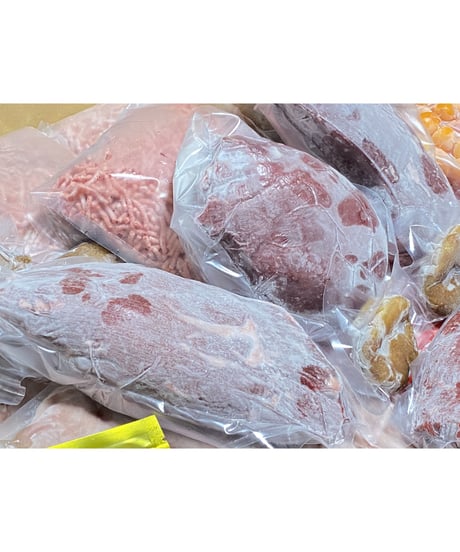 迷ったらこれ😋🐶新型⭐️⭐️季節のワンズおまかせセット🥩🎉10キロ箱🐶😃さらなるお得🉐と最高級✨のリーズナブルの満足を🐶👩🌸