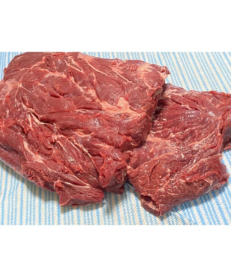 バージョン2⭐️鹿肉かたまり🦌うで・ネック🥩幻の1キロパック🐶😃ジャーキー作りにも最適✨毎日のご飯🥩に嬉しい👏🐶👩🎉
