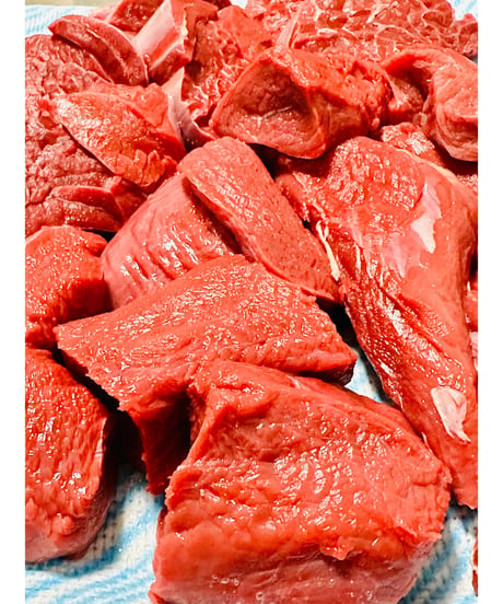 gotogibierプレミアム馬肉🐴🌟幻の赤ツト✨カット🥩1キロ🐶😃ブランドのシングルフローズン🎉うわさのgotogibierの子ホームご飯🥩皆さんでどうぞ🧑‍🍳楽しみッ🐶👩🌸