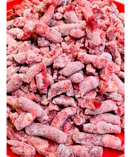 伝説の日本馬肉パラパラ肉🐴500g🐶😃高級かたまり部位のみでお作り致しました🥩切り落としの肉を使っていません🌸簡単にあげれて美味しそ〜🥰みんな大好き毎日のごはんが楽しみです🐶👩🎉