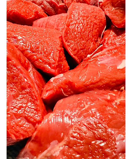 gotogibierプレミアム馬肉🐴🌟幻の赤ツト✨カット🥩1キロ🐶😃ブランドのシングルフローズン🎉うわさのgotogibierの子ホームご飯🥩皆さんでどうぞ🧑‍🍳楽しみッ🐶👩🌸