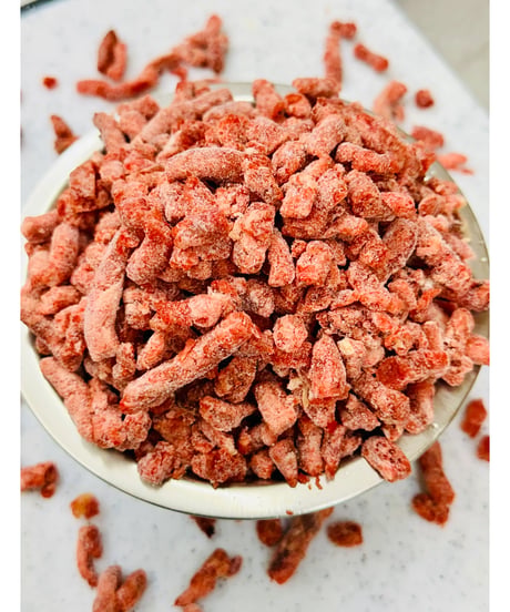 伝説の日本馬肉パラパラ肉🐴500g🐶😃高級かたまり部位のみでお作り致しました🥩切り落としの肉を使っていません🌸簡単にあげれて美味しそ〜🥰みんな大好き毎日のごはんが楽しみです🐶👩🎉
