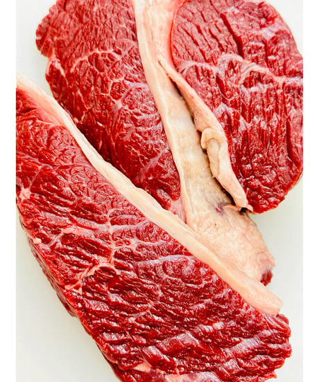 お得用㊗️特選✨伝説と幻のヒグマ肉🐻500g〜🐶😃ジビエの王様KINGoftheKING🤴ハンター間でしか取引きされない本物のlegend✨浪漫をお楽しみください🐶👩🌸