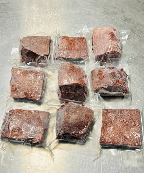 新型内臓🌟幻の馬の超新鮮な脾臓ひぞう🐴500グラム🐶😃生食用🌸内臓の栄養👏レジェンド内臓を小分けに致しました🌸とても使いやすくここまでされて激安🎉お楽しみください🐶👩🎉
