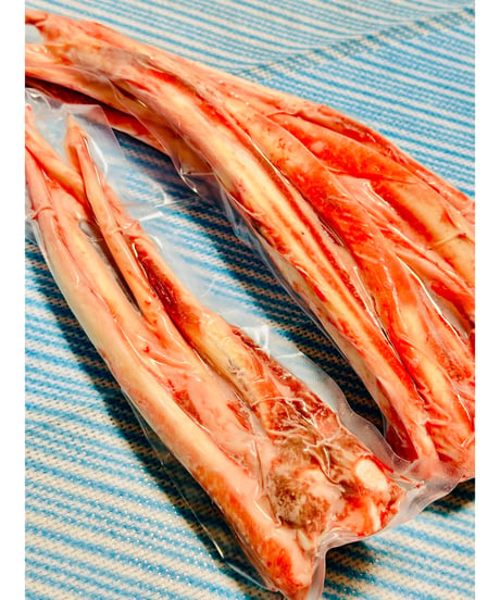 超特選おやつ🐴重種馬バラ軟骨🦴500g🐶😃とても柔らかい骨✨大きいものでも軟骨🌸かみごたえがあるタイプを多くまとめました✨中型大型のお子様向けに良さそうです💡バリボリ楽しみです🐶👩🎉