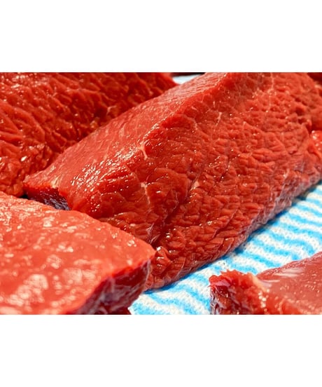 バージョン4⭐️最高級鹿肉🦌小分けパック⭐️1キロ🐶😃✨毎日のご飯🥩にロースやもものいいところだけを小分け致しました👏とても使い勝手がよく美味しくお楽しみ頂けます🐶👩🌸