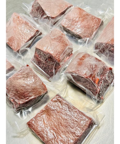 新型内臓🌟幻の馬の超新鮮な脾臓ひぞう🐴500グラム🐶😃生食用🌸内臓の栄養👏レジェンド内臓を小分けに致しました🌸とても使いやすくここまでされて激安🎉お楽しみください🐶👩🎉