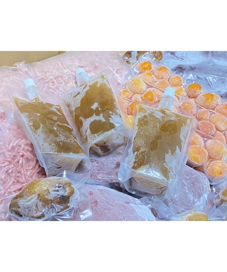迷ったらこれ😋🐶新型⭐️⭐️季節のワンズおまかせセット🥩🎉10キロ箱🐶😃さらなるお得🉐と最高級✨のリーズナブルの満足を🐶👩🌸